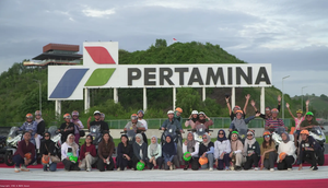 Pengunjung menikmati liburan akhir tahun dengan Mandalika Experience di Pertamina Mandalika International Circuit pada Rabu 24 Desember 2025 (MGPA)