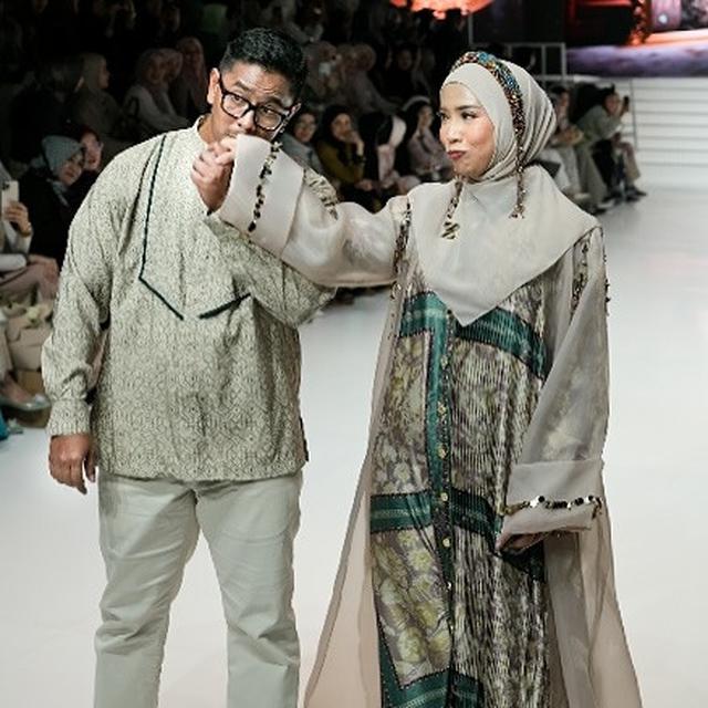 Momen Kocak Fitrop Malah Ngereog di Catwalk. (instagram/fitrop)