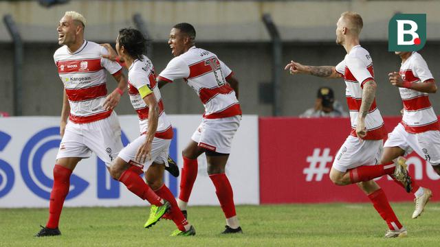 FOTO: Madura United Berbalik Unggul, Tumbangkan PSS Sleman 2-1 dalam Laga Grup C Piala Menpora 2021 - Jaimerson Xavier; Tim Madura United