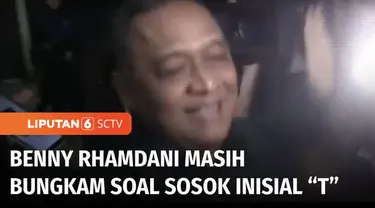 Kepala Badan Perlindungan Pekerja Migran Indonesia, Benny Rhamdani bungkam usai diperiksa di Bareskrim Polri. Benny tidak juga membocorkan sosok inisial T yang disebutnya sebagai pengendali judi online.