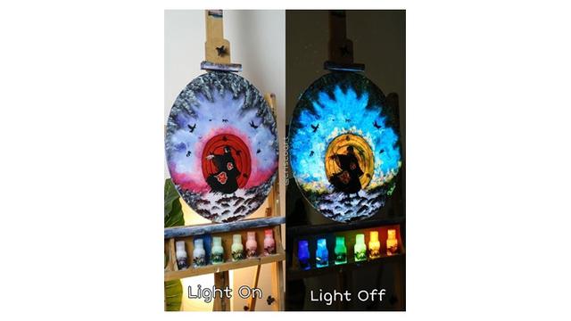 Gunakan Teknik Khusus, 6 Lukisan Ini Tampak Bersinar dalam Keadaan Gelap