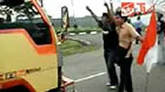 Demo puluhan mahasiswa di Serang, Banten, Jawa Barat, atas dugaan manipulasi hasil reses anggota DPRD setempat, berakhir ricuh. 