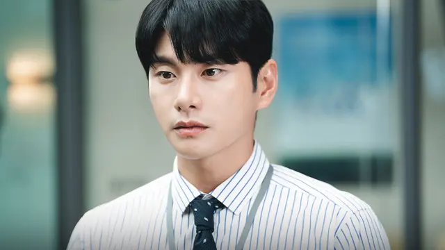 Lee Yi Kyung - Marry My Husband