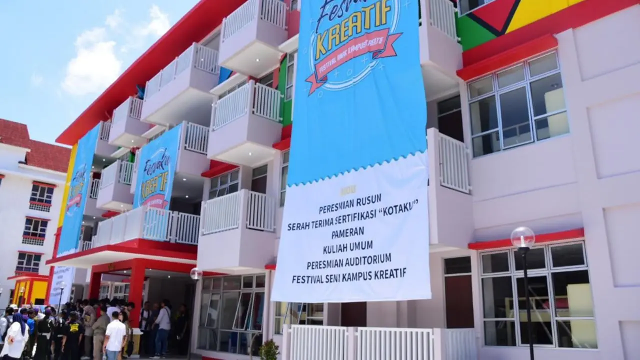 Kementerian PUPR meresmikan tiga rumah susun untuk santri dan mahasiswa di Pekalongan, Jawa Tengah. (Foto:Humas Kementerian PUPR)