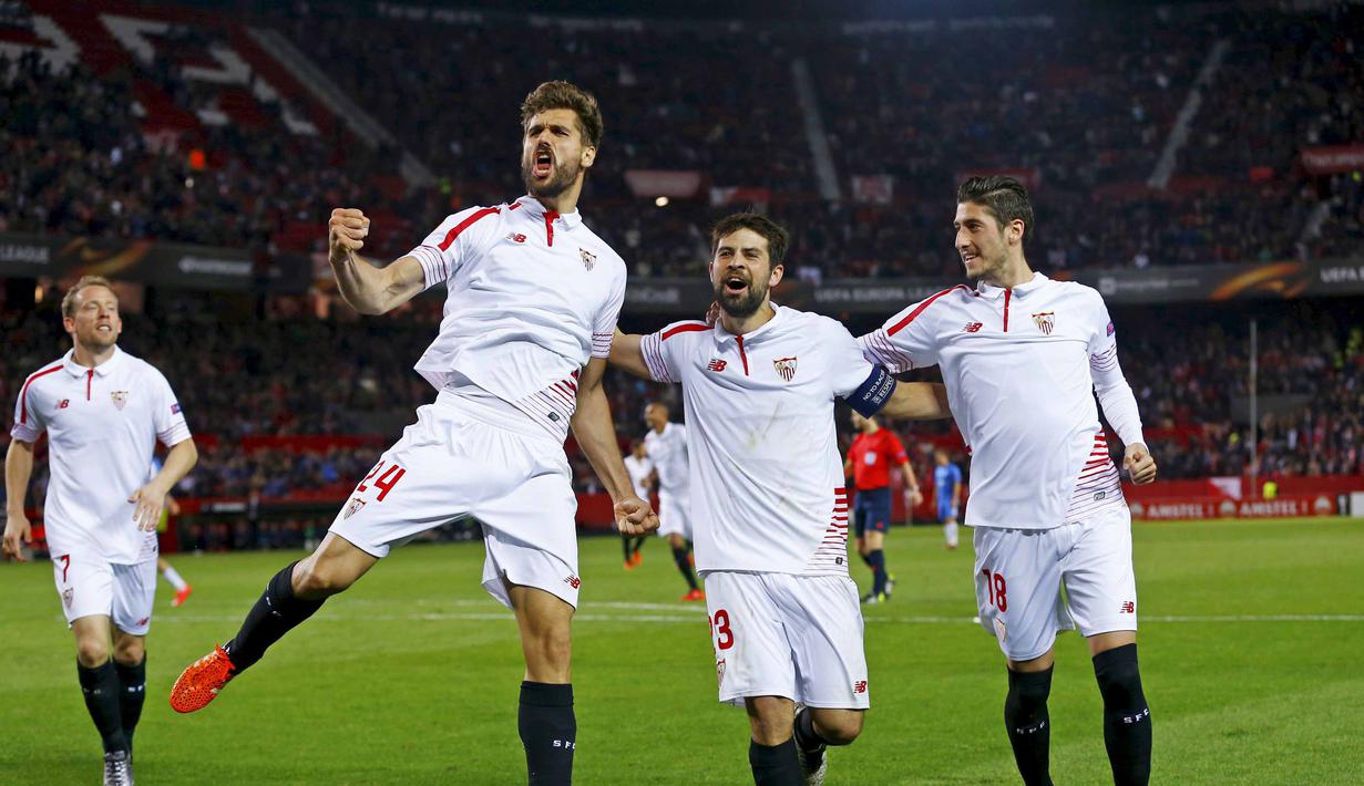 Sevilla mempertahankan tradisi tampil pada babak 16 besar liga Europa setalah menyingkirkan Molde FK dengan agregat gol 3-1.  (REUTERS / Marcelo del Pozo)