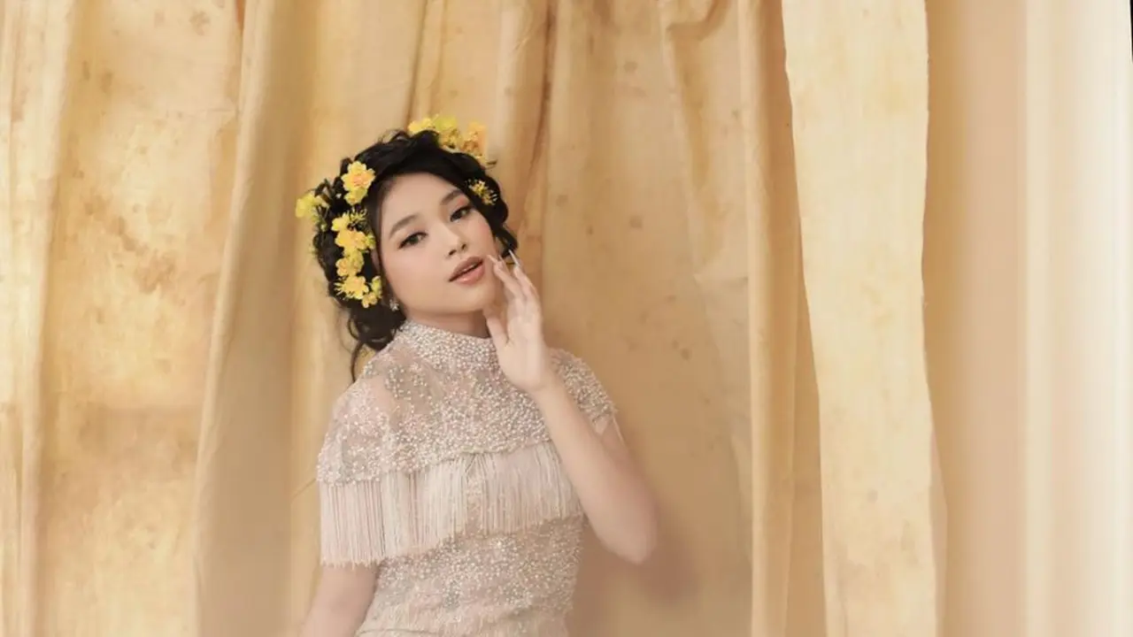 Makin Dewasa, Ini 6 Pemotretan Elegan Anneth Delliecia Juara Indonesian Idol Junior