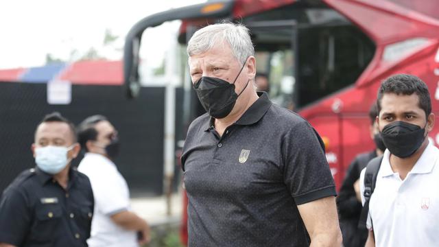 Misha Radovic, Persis Solo