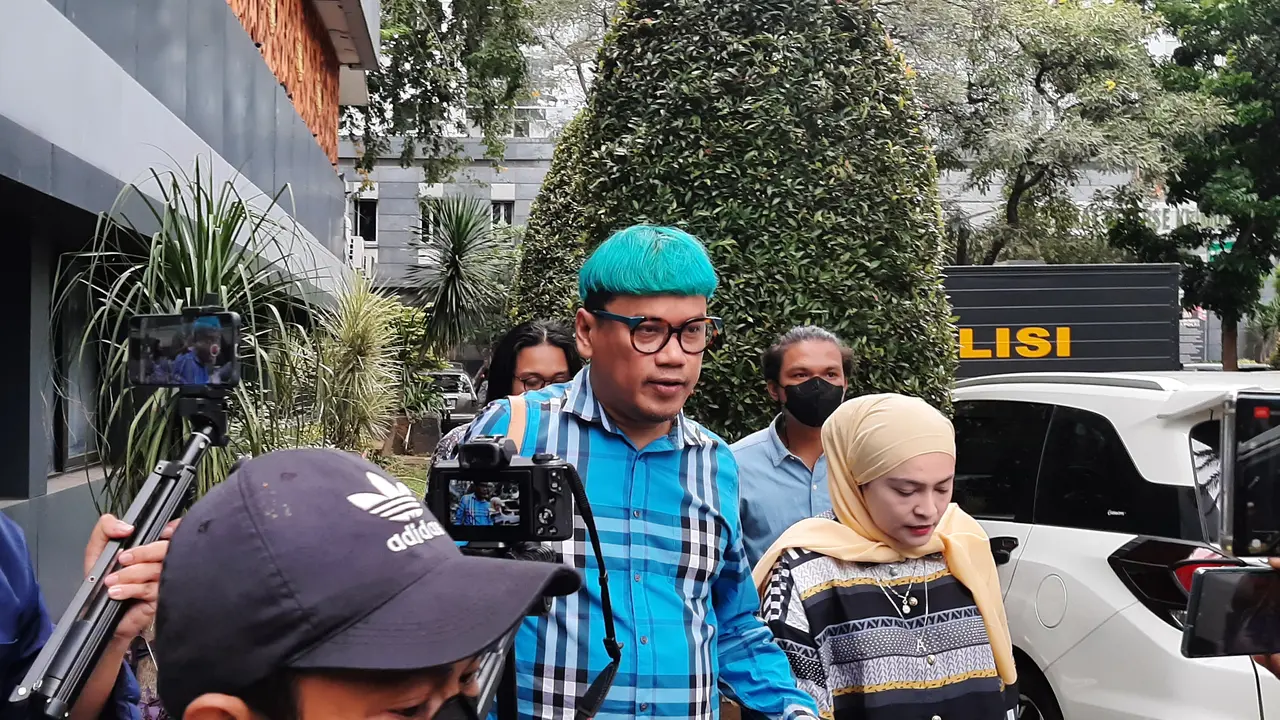 Uya Kuya Penuhi Panggilan Polda Metro Jaya