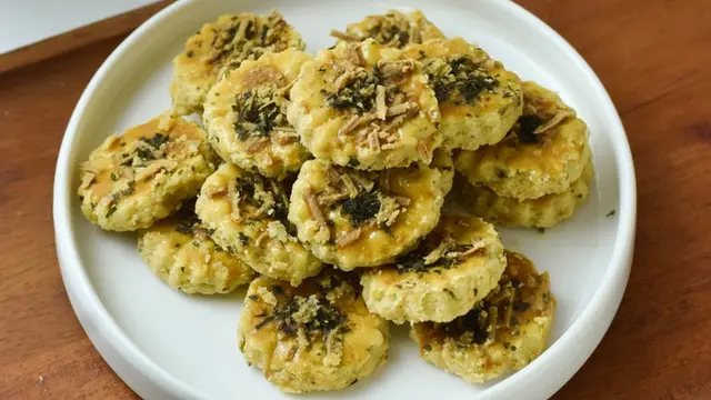 cheese garlic cookies