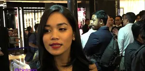 Profesi sebagai pebalap mungkin tak lazim bagi perempuan, meski demikian Alexandra Asmasoebrata tetap yakin dengan pilihannya meski sekarang ia sudah menikah sekalipun.