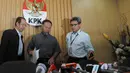 Dalam jumpa pers tersebut, Zulkarnaen didampingi Wakil Ketua KPK Bambang Widjojanto dan Juru bicara Johan Budi SP, Jakarta, (3/9/14). (Liputan6.com/Herman Zakharia) 