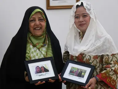 Menteri Koordinator bidang Pembangunan Manusia dan Kebudayaan (PMK) Puan Maharani menerima kunjungan kerja Wakil Presiden Iran bidang Wanita dan Urusan Keluarga, Masuomeh Ebtekar di kantor Kemenko PMK, Rabu (2/5). (Liputan6.com/HO/Humas Kemenko PMK)