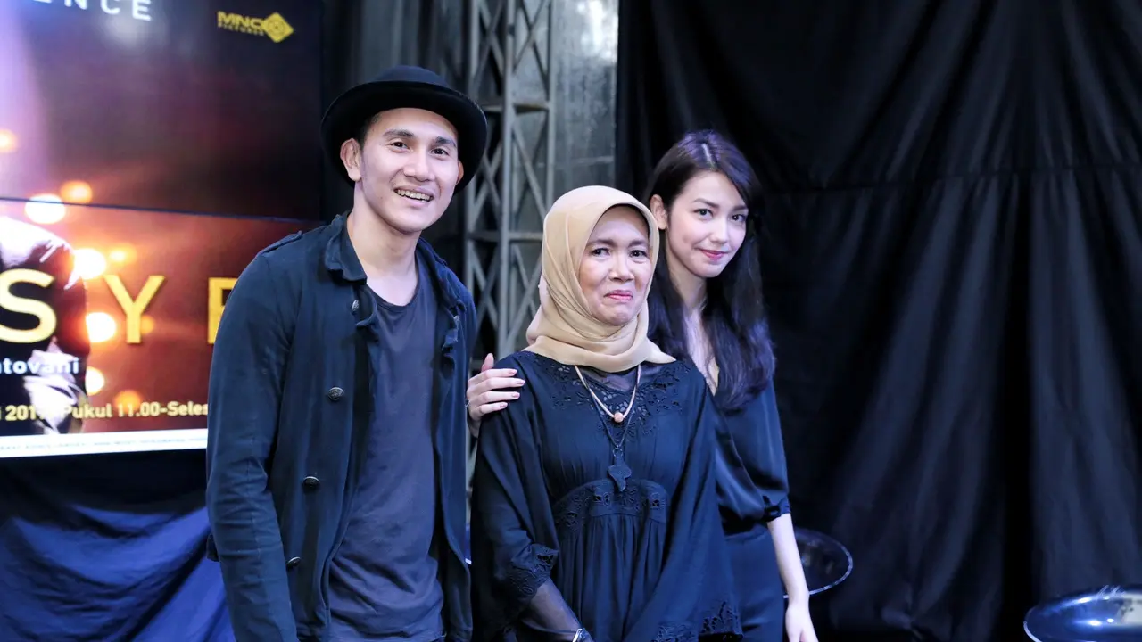 [Bintang] Preskon film Chrisye