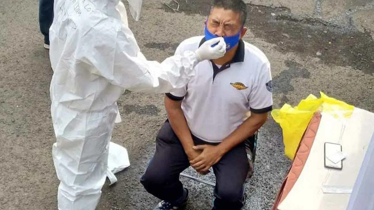 Tes swab di Terminal Bogor (Achmad Sudarno/Liputan6.com)