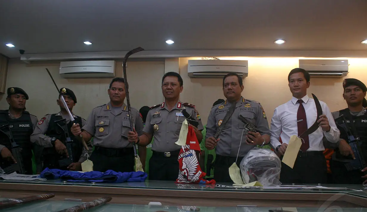 Hadir dalam jumpa pers Wakapolda Metro Jaya Brigjen Pol Sujarno, Kapolresta Bekasi Kombes Pol Isnaeni Ujiarto, dan Kasat Reskrim Polresta Bekasi AKP Wirdhanto Hadicaksono, Jakarta, (29/8/14). (Liputan6.com/Faizal Fanani)
