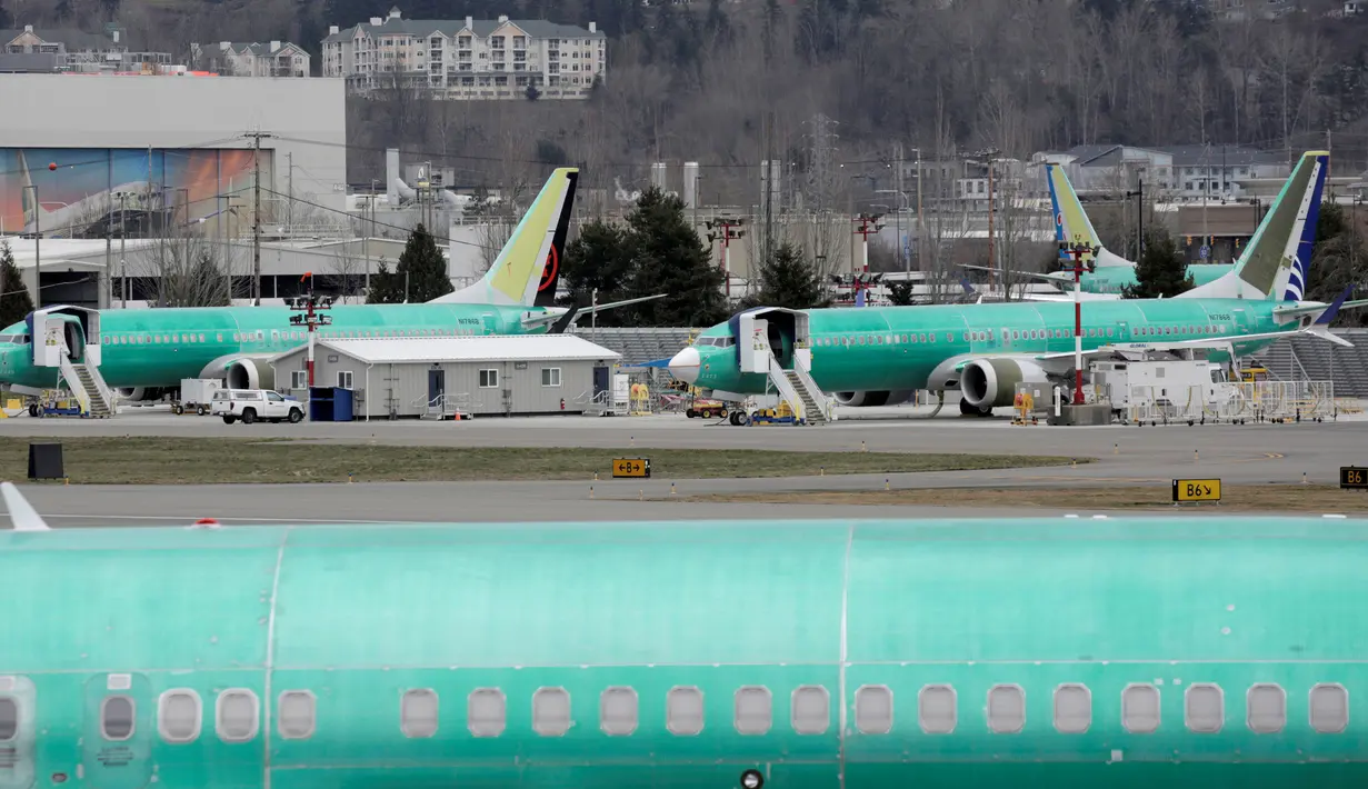 Pesawat Boeing 737 MAX terparkir di fasilitas produksi Boeing di Renton, Washington, 11 Maret 2019. Negara-negara besar Eropa mengikuti jejak negara lain menangguhkan pesawat Boeing 737 MAX 8 setelah kecelakaan Ethiopian Airlines. (REUTERS/David Ryder)