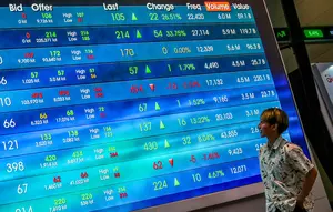 IHSG Hari Ini Ditutup Merosot ke 5.820