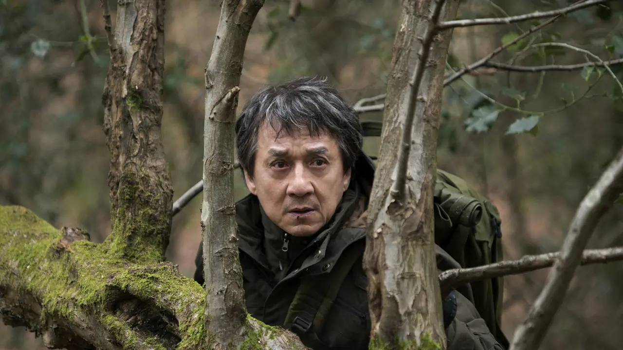 Salah satu adegan Jackie Chan dalam film The Foreigner
