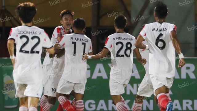 Persipura Jayapura vs Persija Jakarta