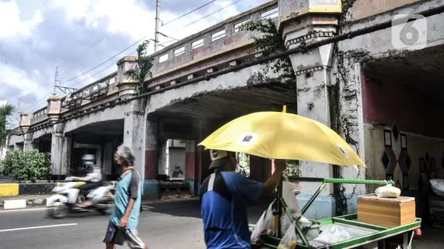FOTO: Jembatan Kereta Matraman Jadi Cagar Budaya DKI Jakarta