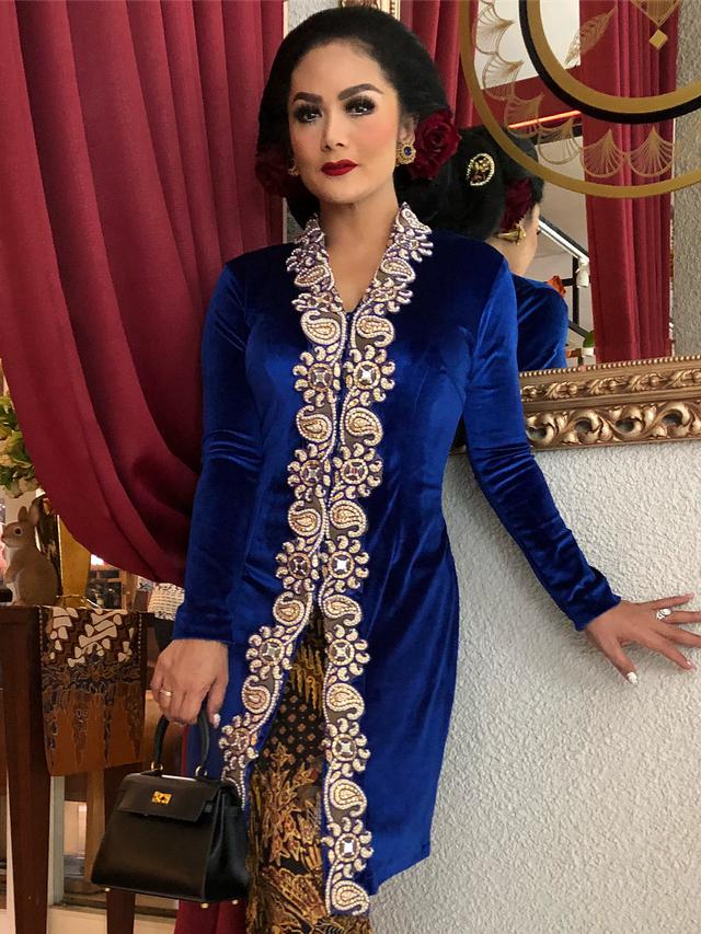 Cantik Berkebaya, Kok Geng Krisdayanti Dibilang Nggak 