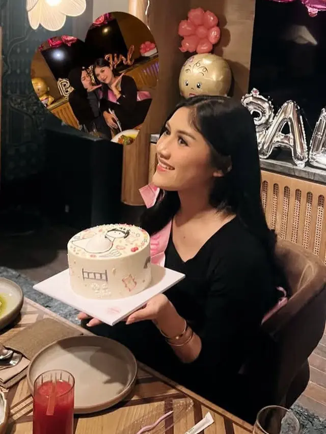 Anniversary Pernikahan dan Ulang Tahun k-28 Erina Gudono. [@erinagudono].