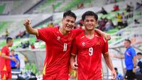 Striker Vietnam, Cong Hau Hoang (9) memborong 2 gol ke gawang Timor Leste dalam laga perdana Grup A Piala AFF U-19 2026 di Stadion Utama Sumatera Utara, Deli Serdang, Senin (1/6/2026). (Dok. AFF)