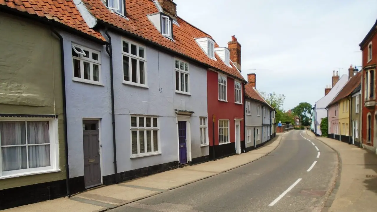 Kota Bungay, di area Suffolk Timur, Inggris disebut sebagai ibu kota negara bagi para pemuja setan. (Dok: Visit Bungay)