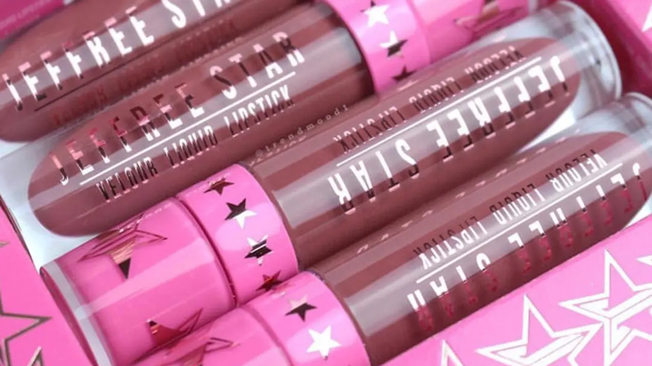 Ada Lagi, Lipstik Ini Saingi Penjualan Kylie Lip Kit