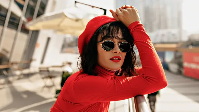 modis cantik gaya fashion bahagia mandiri percaya diri bahagia