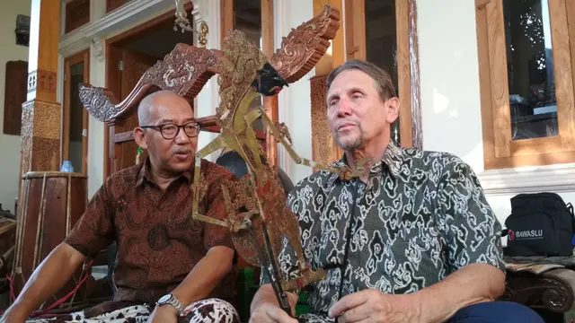 Misi Utama Profesor Amerika di Malam Persahabatan Cirebon dan California