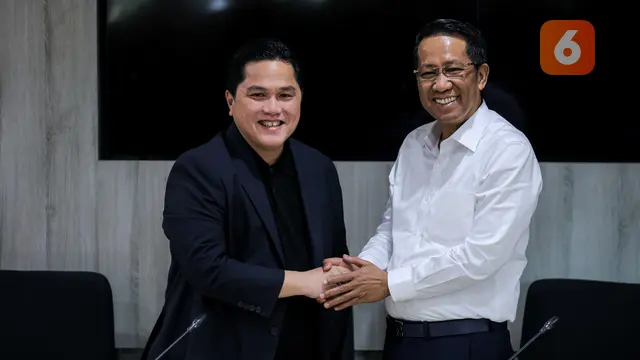 Foto: Ketua Umum PSSI, Erick Thohir Bertemu dengan Menkumham, Program Naturalisasi Timnas Indonesia Didukung Penuh