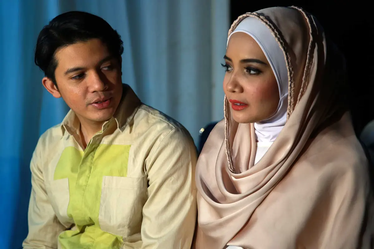 Irwansyah dan Zaskia Sungkar