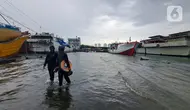 Warga Pesisir Jakarta Waspada Banjir Rob hingga 31 Juli 2026