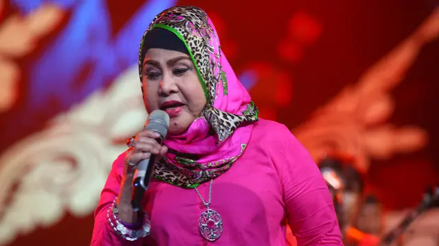 [Bintang] Elvy Sukaesih