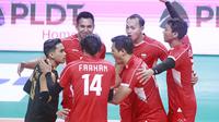 Timnas voli putra Indonesia mengawali langkah mereka di SEA V League 2024 dengan manis. Skuad Merah-Putih sukses mengatasi perlawanan Filipina pada partai perdana di GOR UNY, Yogyakarta, Jumat (23/8/2024) malam WIB. (PBVSI)