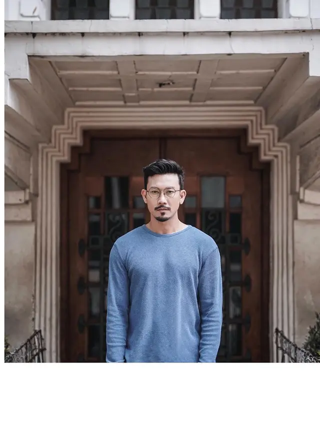Siap Menikah Tahun Depan, Ini 6 Potret Terbaru Denny Sumargo
