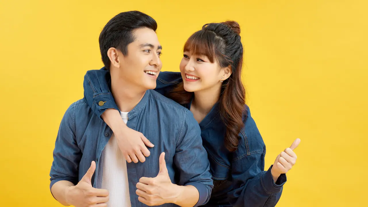 pasangan cinta