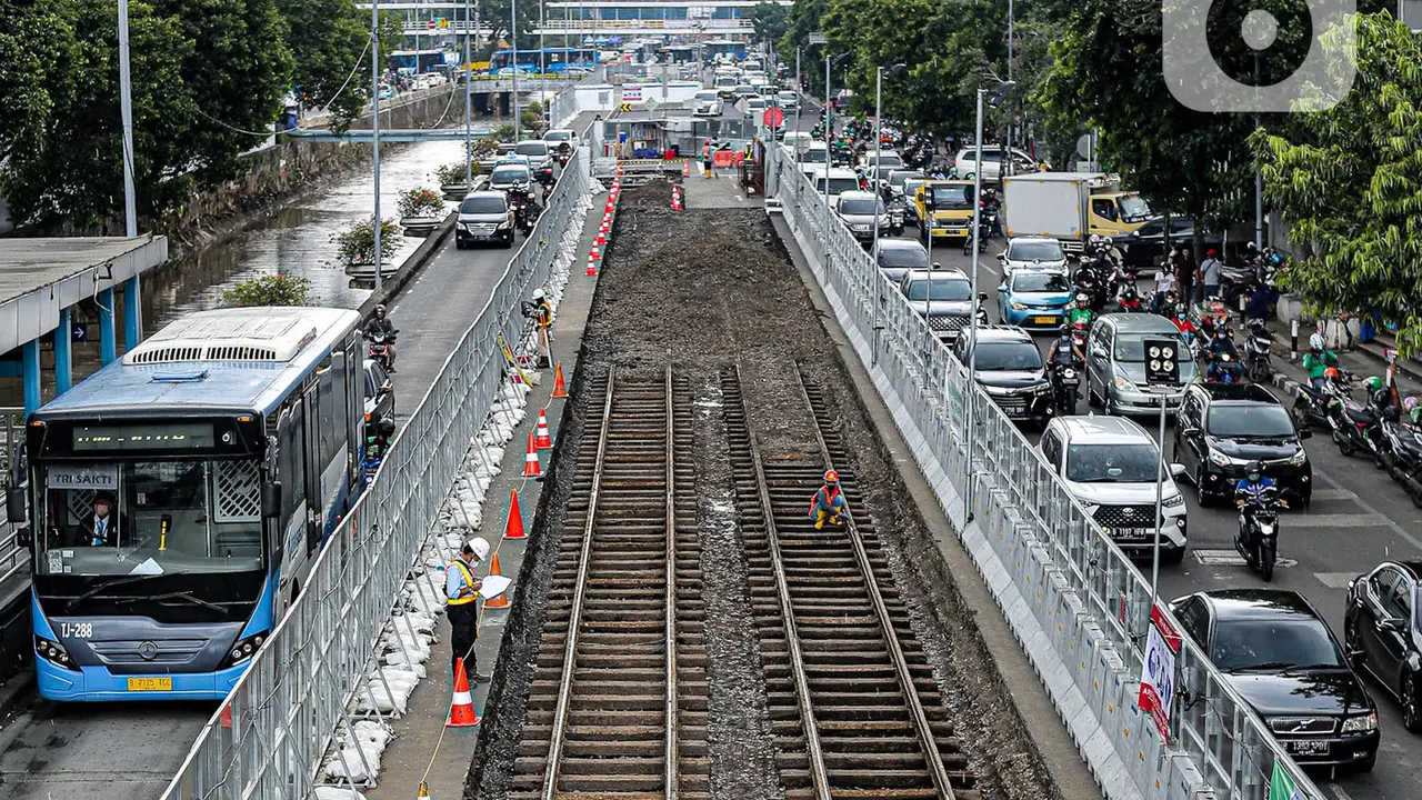 Rel Trem Zaman Kolonial Belanda Kembali Ditemukan