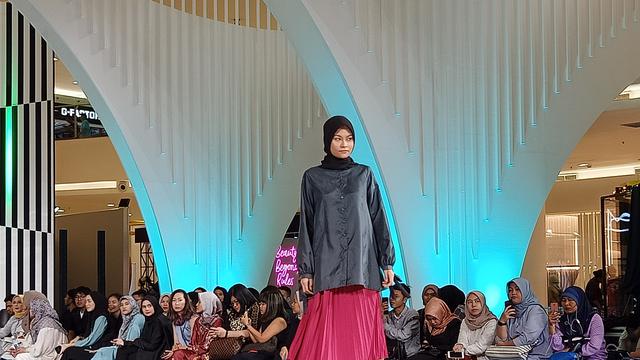 Inspirasi Gaya Streetwear Kece bagi Para Pengguna Ojek dari Panggung JFW 2020