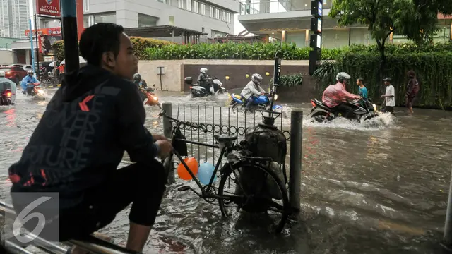 20161111-Banjir Kemang-Jakarta- Yoppy Renato