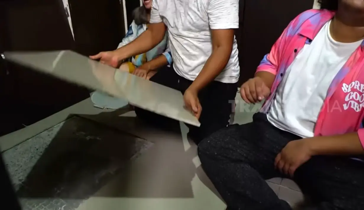 Rumah Aziz Gagap (Youtube/ TRANS7 OFFICIAL)