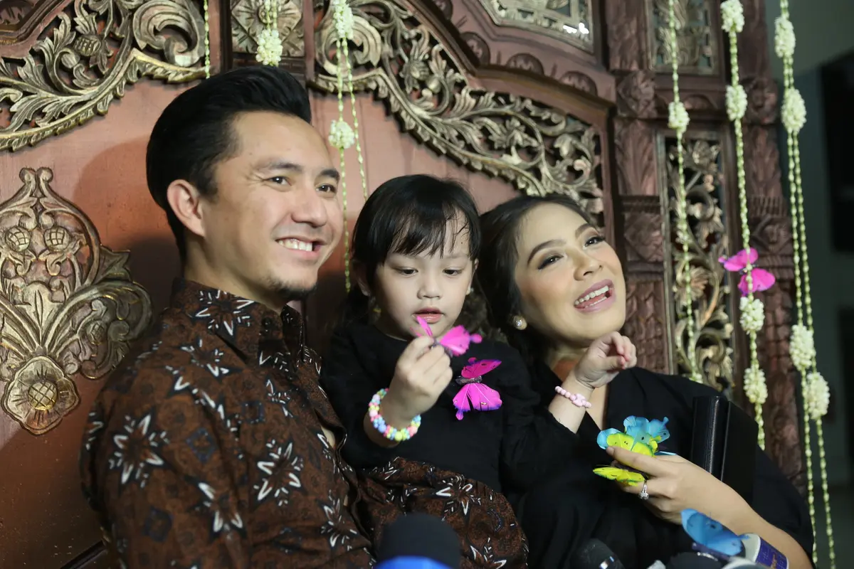 [Bintang] Omesh dan Dian Ayu