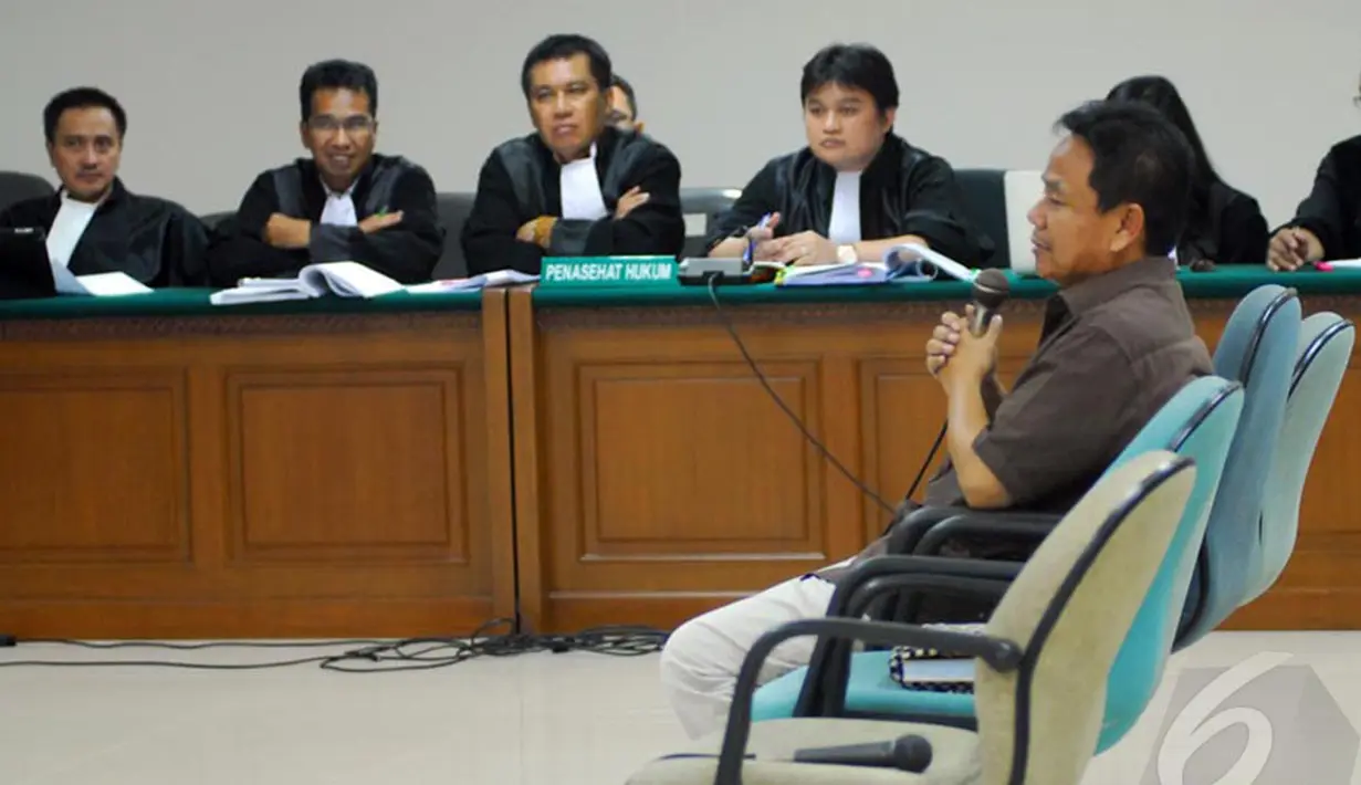 Wafid mengakui pernah diundang Andi membahas proyek Hambalang di kediamannya. Padahal saat itu, akui Wafid, adalah hari libur kerja¸ Jakarta, Senin (5/5/2014) (Liputan6.com/Miftahul Hayat).