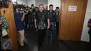 Ketua Umum Partai Demokrat, Susilo Bambang Yudhoyono jelang konferensi pers klarifikasi terkait penyadapan dirinya dengan Ketua MUI Ma'ruf Amin, Jakarta, Rabu (1/2). (Liputan6.com/Faizal Fanani)