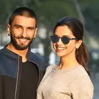 Belakangan ini beredar kabar jika Deepika Padukone dan Ranveer Singh akan menikah. Kabarnya pasangan artis Bollywood ini sedang sibuk mempersiapkan pernikahan. (Foto: hindustantimes.com)