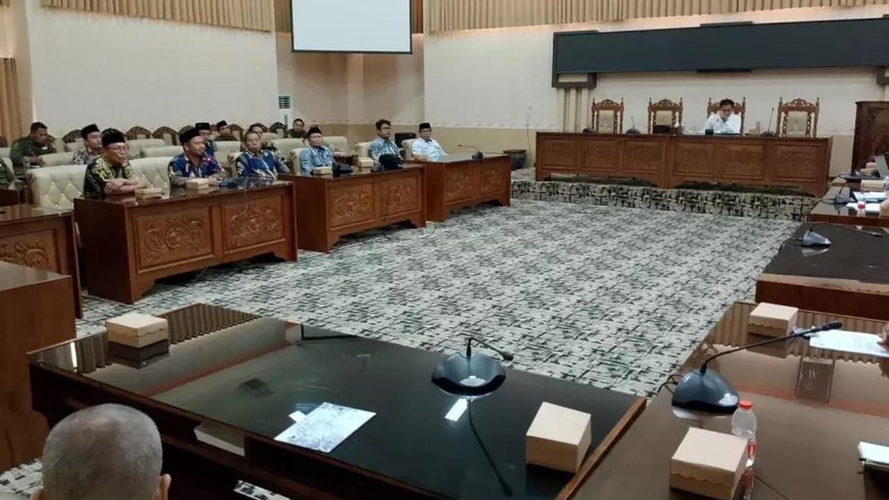 Pengurus MKKS SMK Swasta Banyuwangi keluhkan kekurangan tenaga guru di sekolah swasta imbas rekrutmen PPPK ke DPRD Banyuwangi (Istimewa)