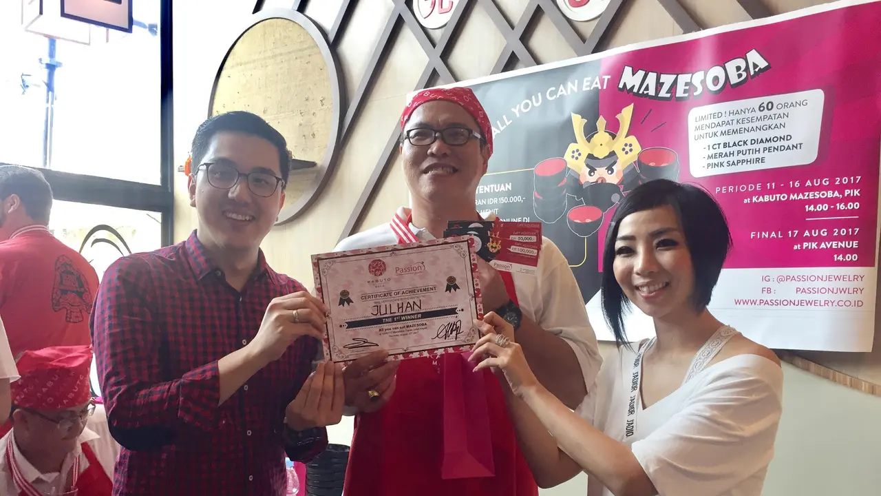 Lomba makan mi soba 