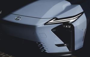 Lexus ES 2026 tampil gagah dan modern (Autoblog/Lexus)