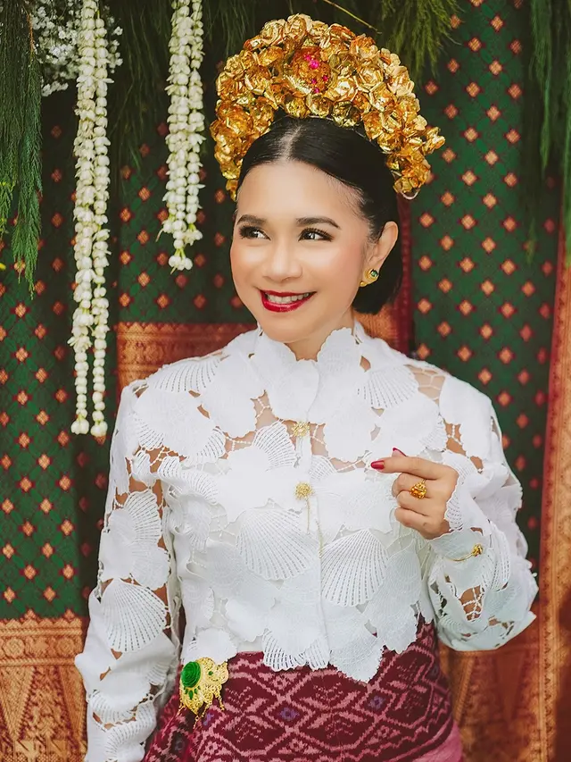 5 Potret Artis di Upacara Penurunan Bendera HUT ke-80 RI di Istana Merdeka